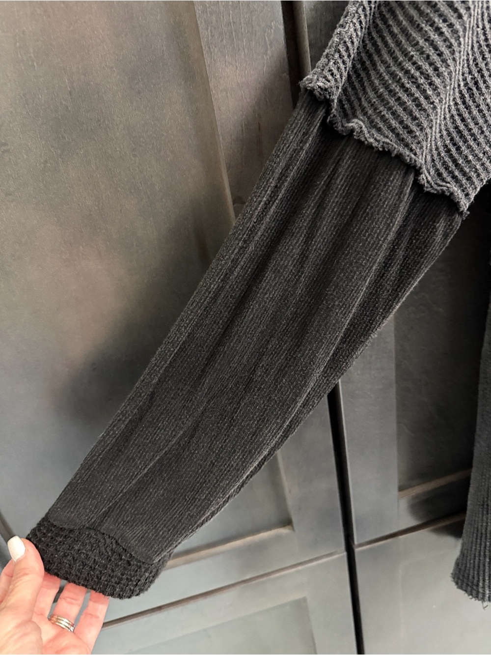 POL Textured Waffle Knit Oversized Babydoll Top (Boho Grunge Charcoal Grey) - Picture 4 of 6